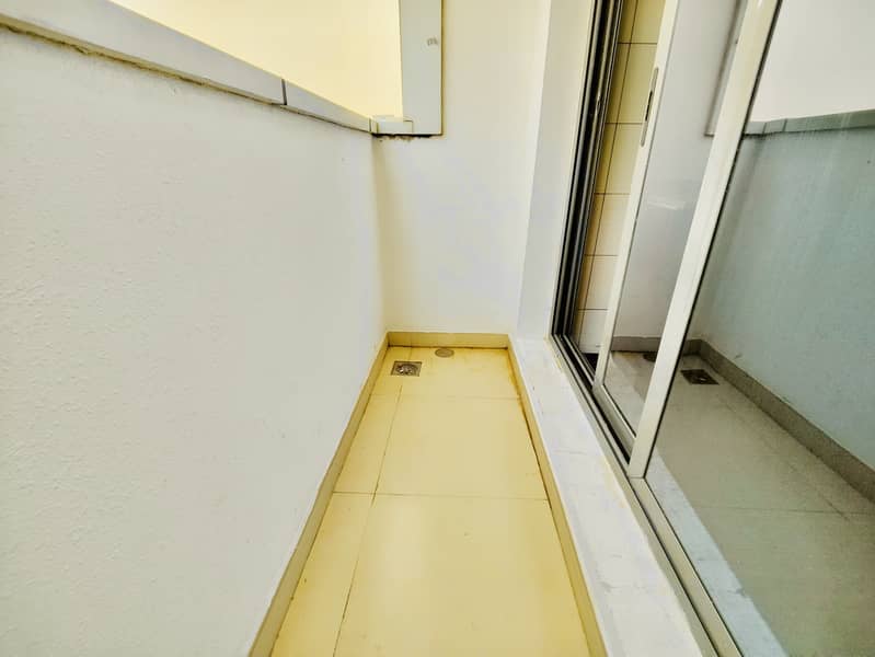 9 8a68ed59-760c-45ca-9723-60dbae41cf51. jpg