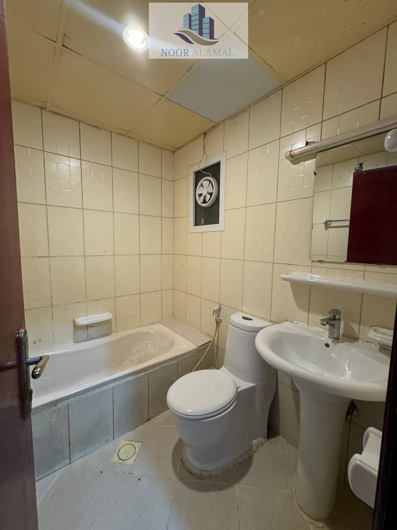 21 f592ee4f-f497-403c-ad22-c802eaed47d7. jpg