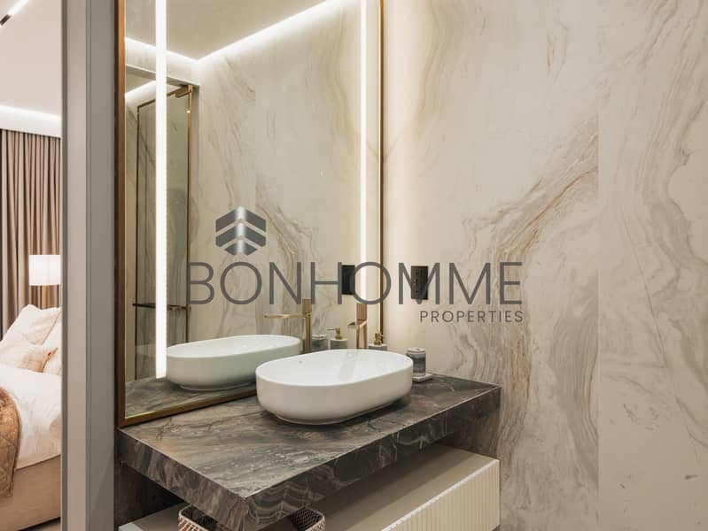 10 Ensuite 3. jpg