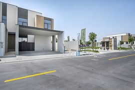 Corner Unit|Single Row|Large Plot|Next to Park