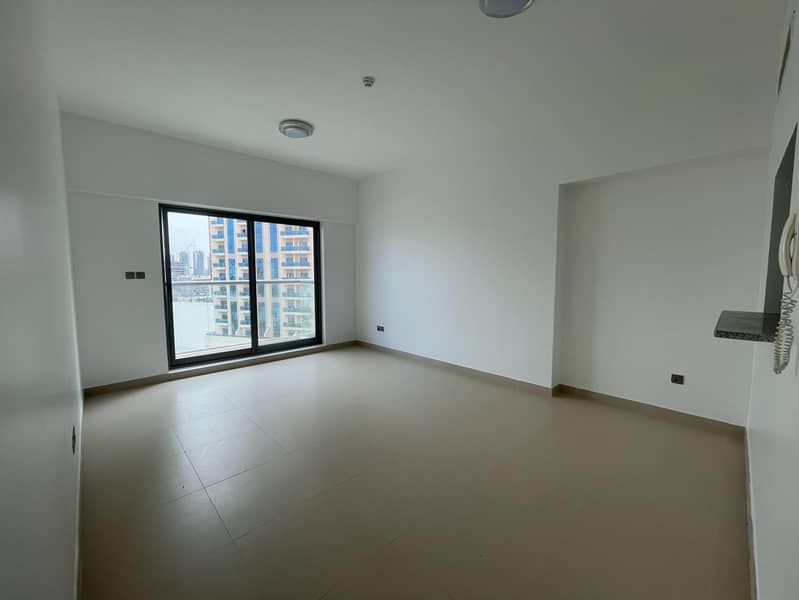 High Floor | Ready to Move In | Spacious 1BR