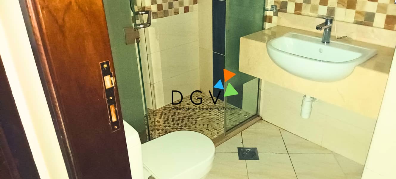 7 23f8bde8-5105-4a06-a173-6cac28eb5e3b_20251005_211109_0000. jpg
