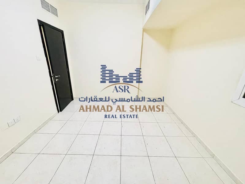 4 5dae1a0e-bcdc-4782-86db-55387ee8abb8. jpg