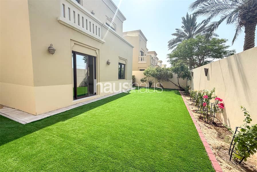 فیلا في كازا،المرابع العربية 2 3 غرف 5600000 درهم - 12991338