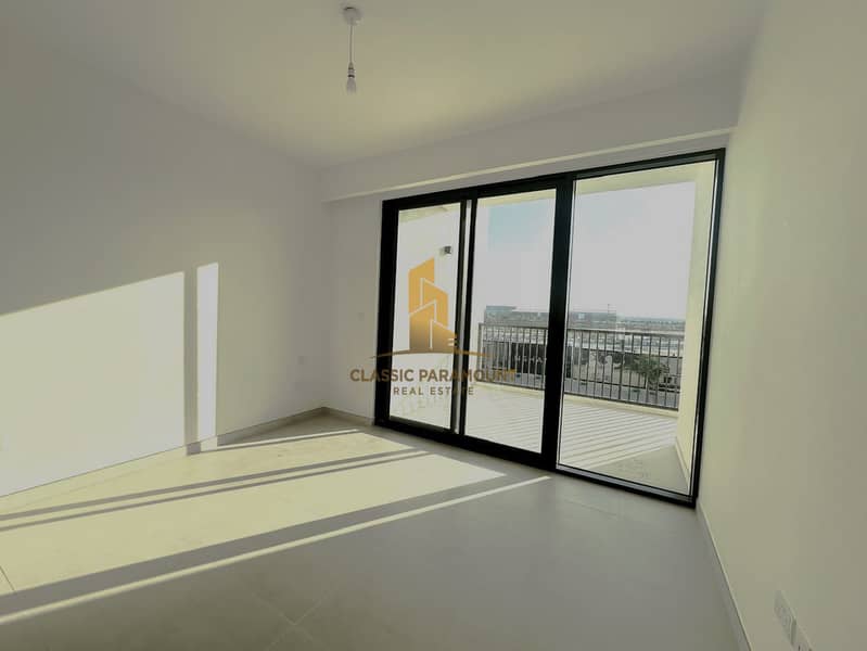 Single Row | Prime Location | Spacious layout - Image 6