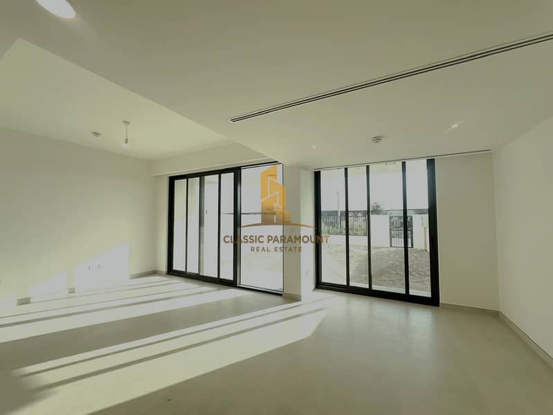 Single Row | Prime Location | Spacious layout - Image 14