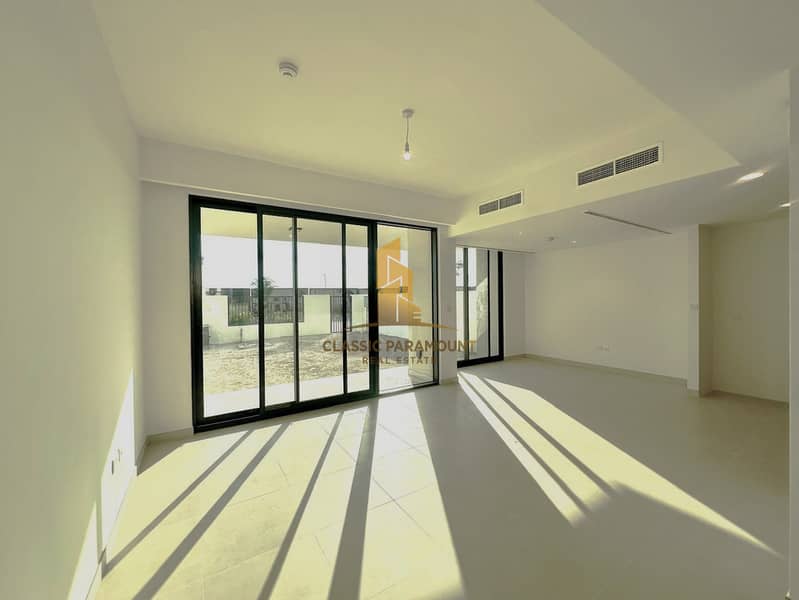 Single Row | Prime Location | Spacious layout - Image 15