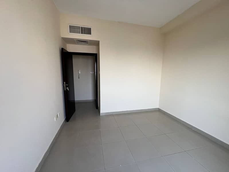 3 صورة واتساب بتاريخ 1447-04-15 في 16.40. 33_7dfbb5c5. jpg