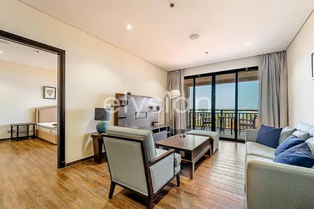 2 Bedroom Apartment for Sale in Palm Jumeirah, Dubai - Rented I Full Lagoon View | Refurbished