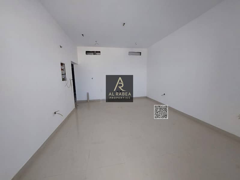 13 ce3e23b3-f0e4-45bc-8ab5-9eaed7da4859. jpg