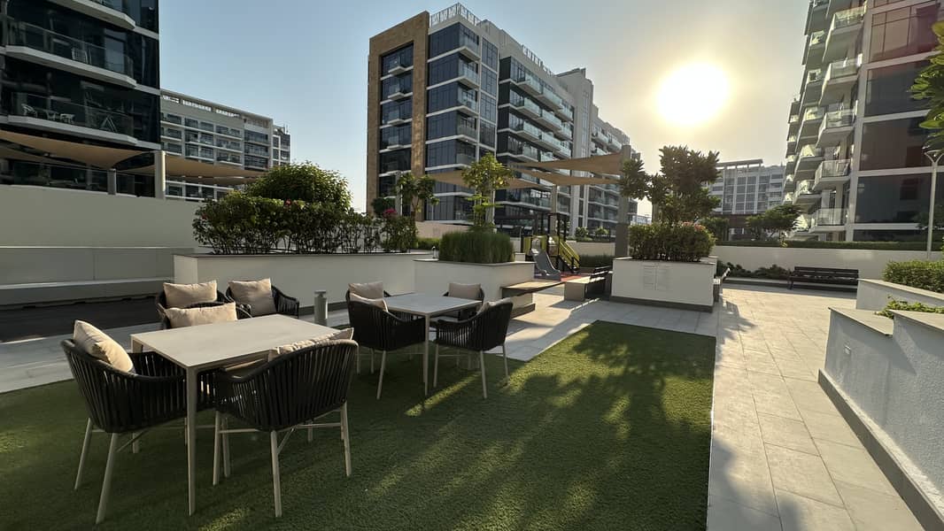 Fully Furnished 1BR | Pool View I Vacant - Image 17