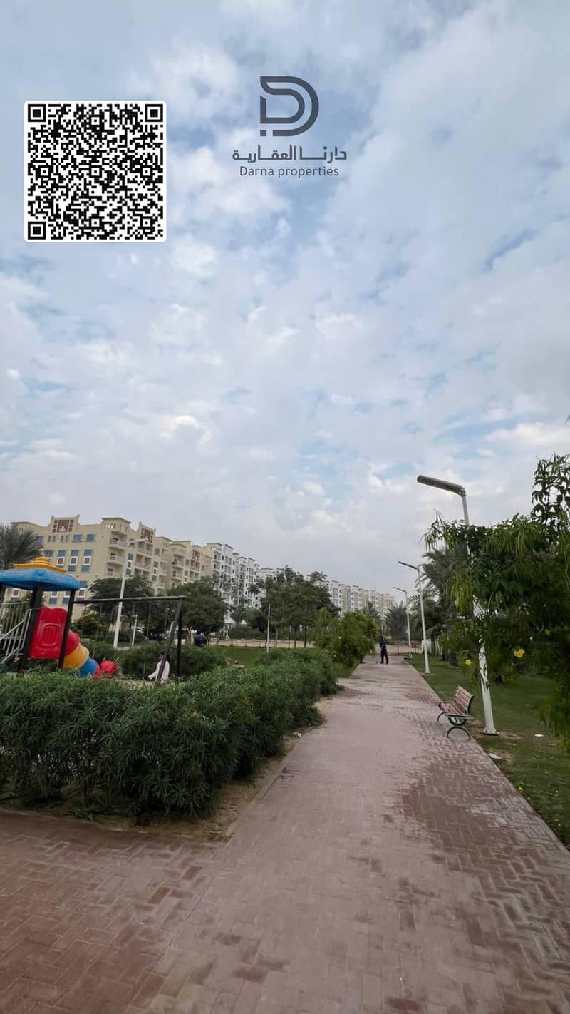 2 668D4BEF-6B09-4AF5-9E99-B5309C6B0BF0. jpg