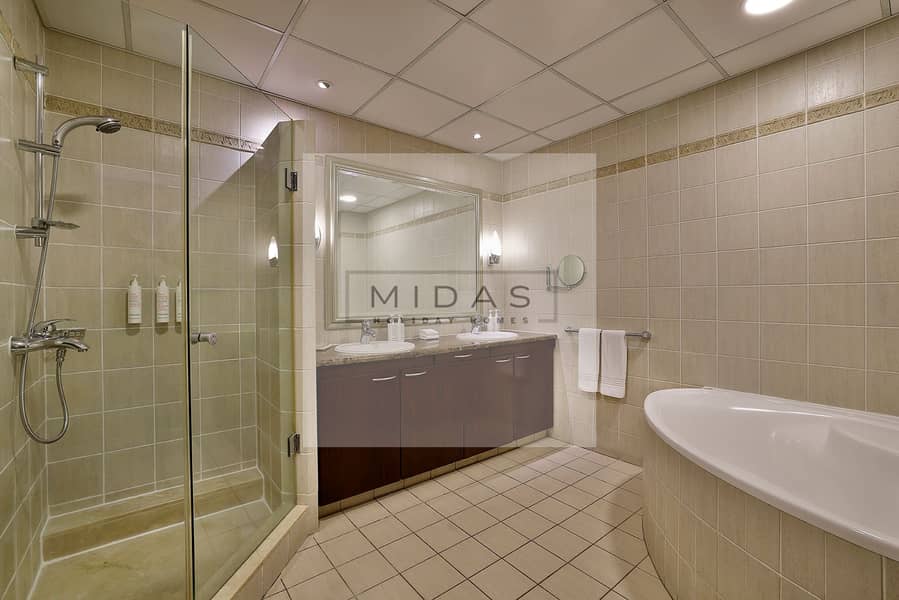 5 3BR - Bathroom. jpg