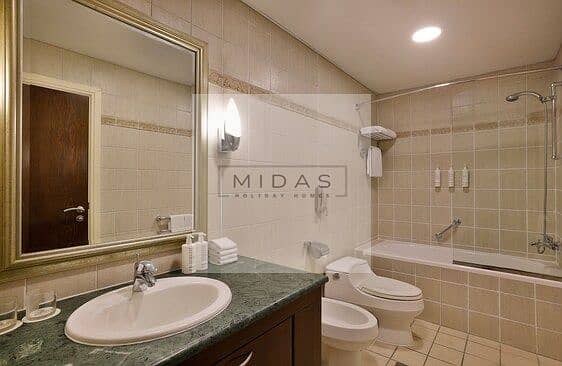 9 er-dxber-bathroom-33379_Classic-Hor. jpg