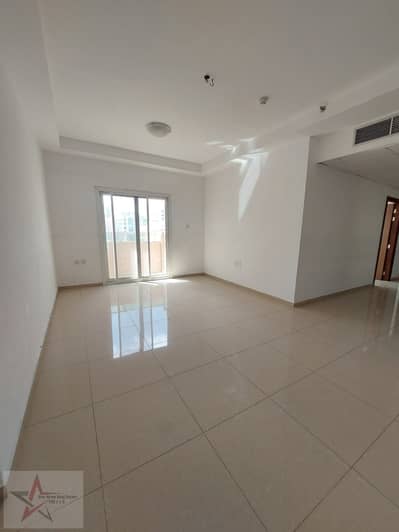 No deposits Lavish Large 3 BHK With balcony And 3 Washroom Famliy buliding