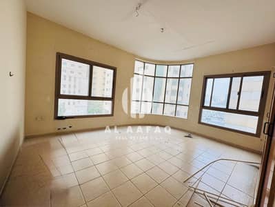 Spacious 3BHK| Master Bedroom | Maids Room