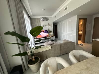 Elagent Living/Luxurious Furnished/Ready To Move
