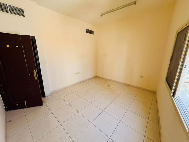8 59bb2840-c1c3-4bd1-8859-6077f6b72e46. jpg