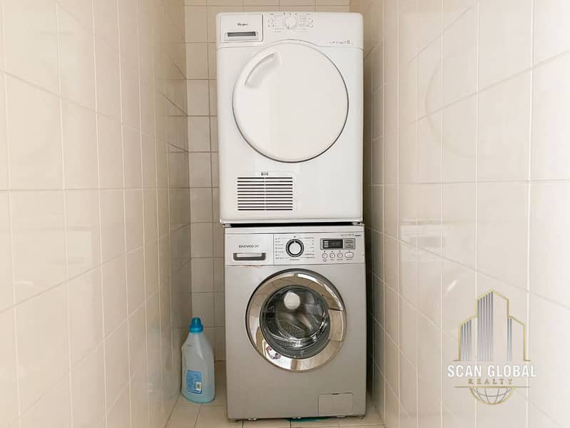 Luxurious 2-Bedroom + Maid + Laundry | Al Bateen Residences | Panoramic Sea & Sunset Views - Image 9