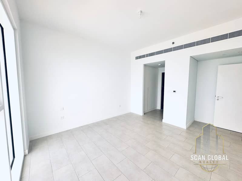 Beachfront Elegance | Corner 2BR + Maid | Bluewaters & Palm Views - Image 11