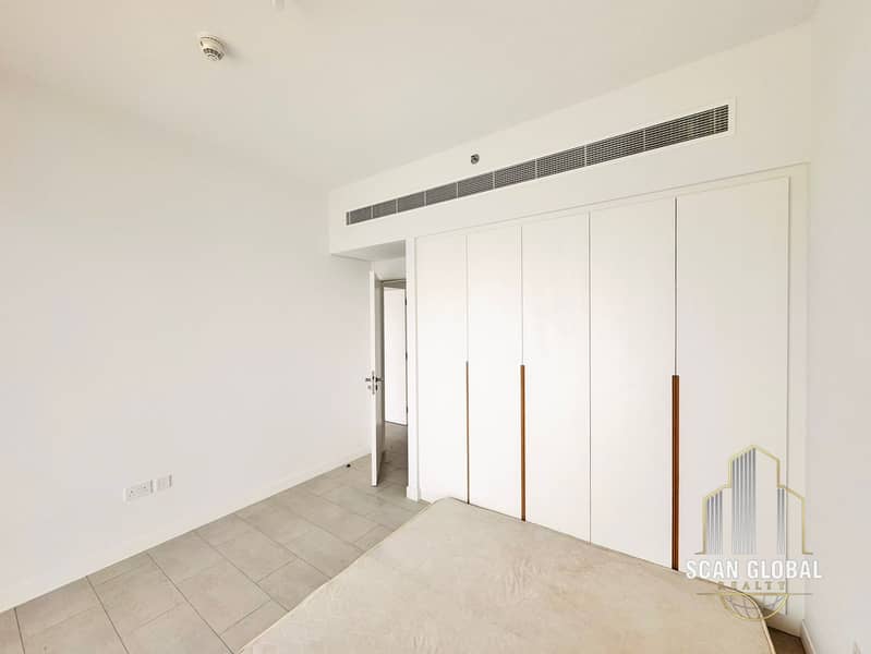 Beachfront Elegance | Corner 2BR + Maid | Bluewaters & Palm Views - Image 15