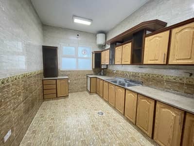 4 Cпальни Апартамент в аренду в Аль Шамха, Абу-Даби - aed602b1-07f2-4420-a73f-7b5911f17c7e. jpg