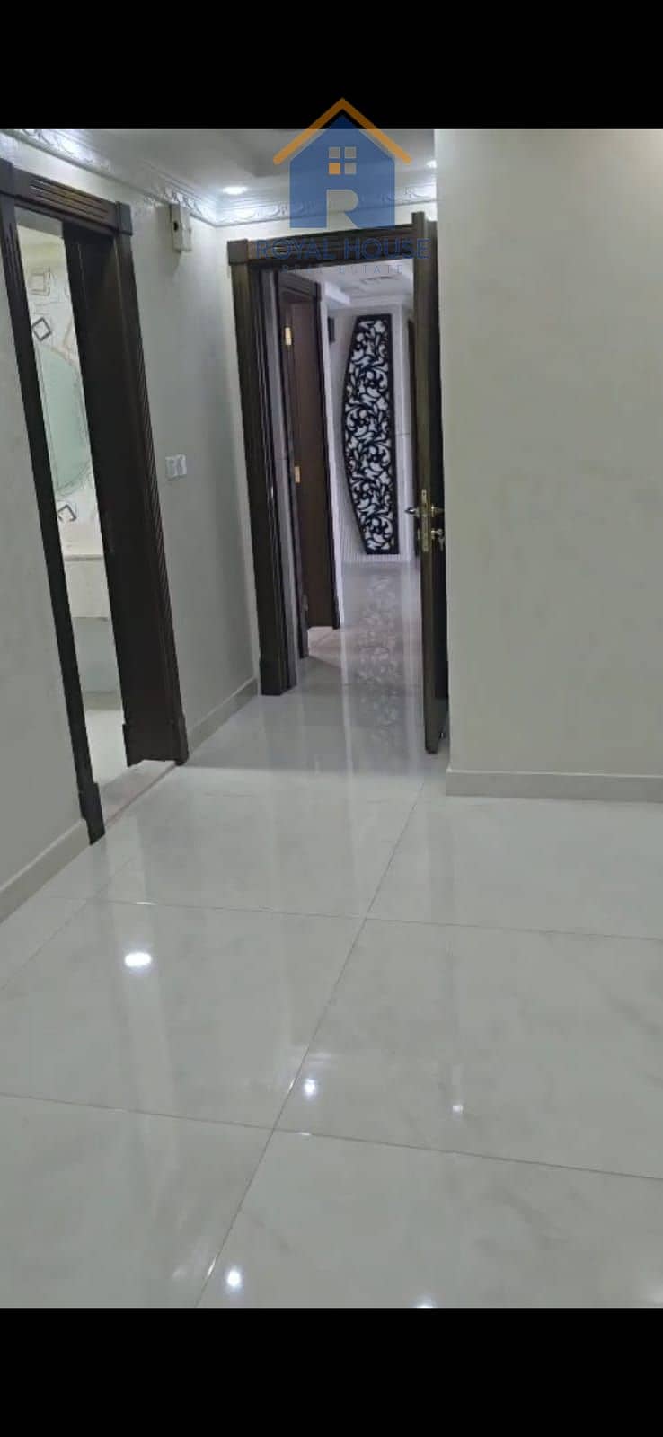 11 1e13da55-a94c-43de-8c0b-bb1c9fd9c390. jpg