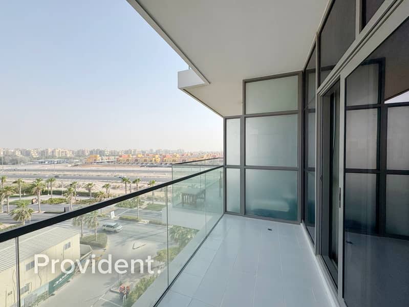 Unoccupied | Furnished | Large Outdoor Terrace Unoccupied | Furnished | Large Outdoor Terrace
