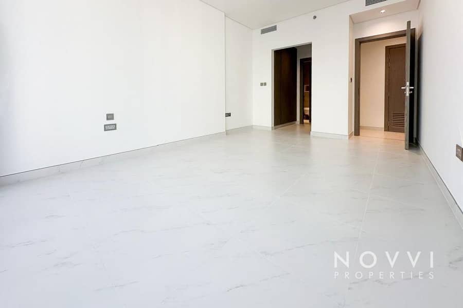 Corner Unit | High Floor | Gym and Swimming Pool Corner Unit | High Floor | Gym and Swimming Pool