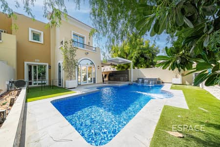 3 Bedroom Villa for Sale in Arabian Ranches, Dubai - Park and Pool Backing | Large Plot | VOT