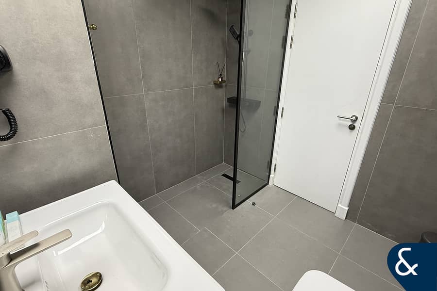 2 Beds | Furnished | Upgraded | Marina Views - Image 14