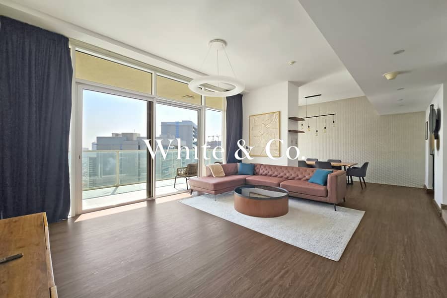 Duplex Apartment | High Floor | Storage Duplex Apartment | High Floor | Storage