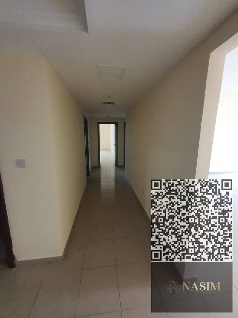 15 cfb70852-5cff-44f5-bb2c-020c41773377. jpg