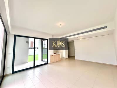 4 Bedroom Townhouse for Rent in Dubailand, Dubai - WhatsApp Image 2025-05-21 at 16.44. 59_213cc406. jpg