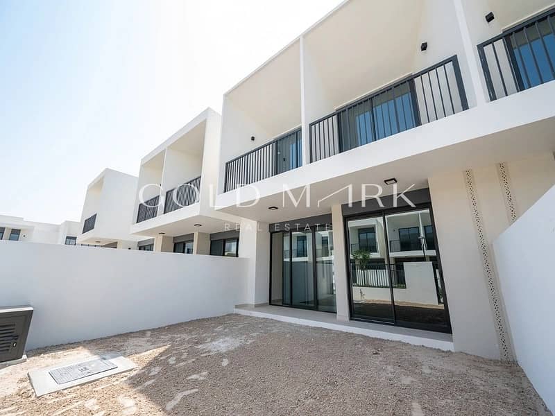 Таунхаус в Таун Сквер,Маха Таунхаусы, 3 cпальни, 3100000 AED - 13010588 Таунхаус в Таун Сквер,Маха Таунхаусы, 3 cпальни, 3100000 AED - 13010588