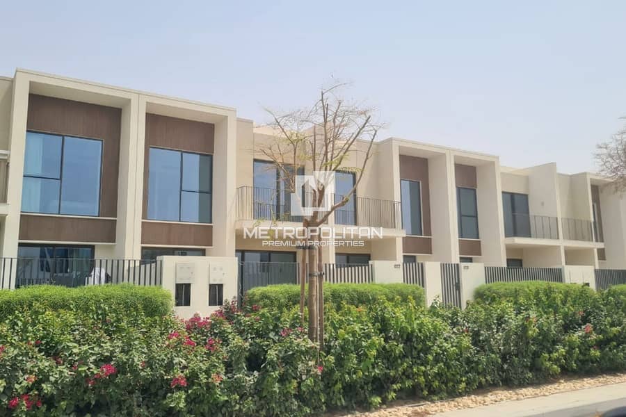 Таунхаус в Валли,Талиа, 4 cпальни, 195000 AED - 13011102 Таунхаус в Валли,Талиа, 4 cпальни, 195000 AED - 13011102
