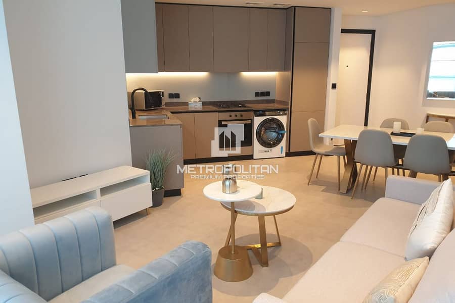 Fully Furnished| Ready to Move In | 1 or 2 Cheques