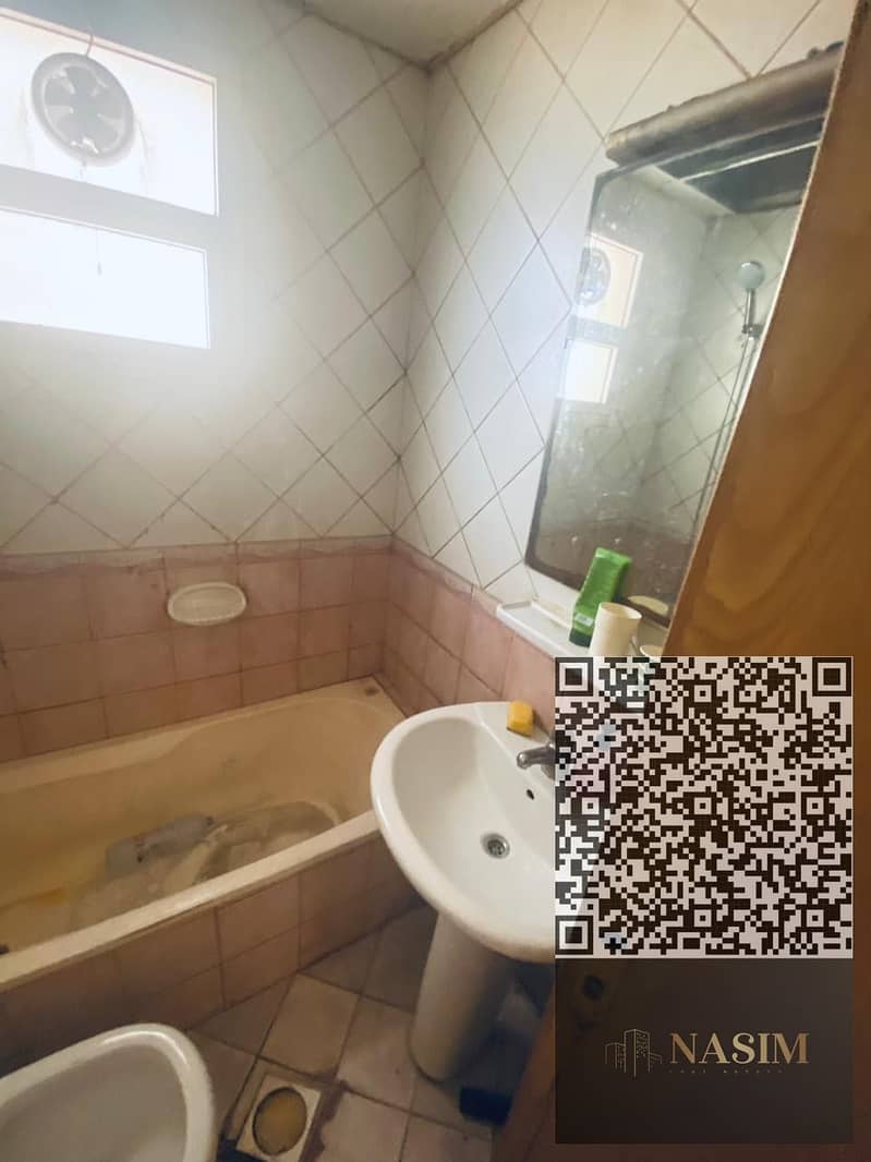 4 89e9ec0c-c791-44e1-82d6-71b3b928cf4a. jpg