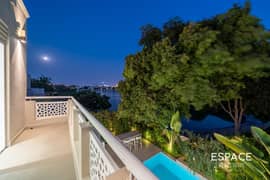 Stunning Custom Designed Lakefront Villa