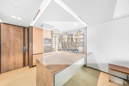 Bright and spacious | 2 bedrooms | High floor | Lagoon View | Vacant on Transfer