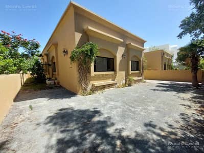 3 Bedroom Villa for Rent in Umm Suqeim, Dubai - Spacious 3BR Villa|Single Storey|Maids and Garden