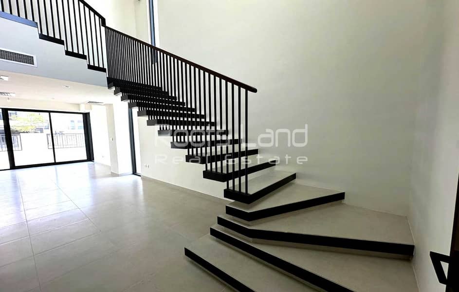 Таунхаус в Таун Сквер,Маха Таунхаусы, 4 cпальни, 3999999 AED - 13013407 Таунхаус в Таун Сквер,Маха Таунхаусы, 4 cпальни, 3999999 AED - 13013407
