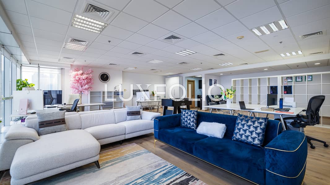 位于朱美拉湖塔 (JLT)，JLT W区，朱美拉商业中心5号 的写字楼 270000 AED - 12995528
