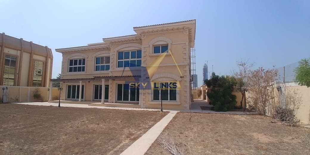 Magnificent Modern 7 Bedroom Villa With Maid Villa Magnificent Modern 7 Bedroom Villa With Maid Villa