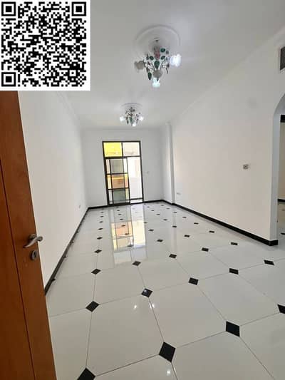 One-bedroom apartment for annual rent in Ajman, Al Rawda 3, in a prime location close to Sheikh Ammar Street, with good finishing and suitable for fam