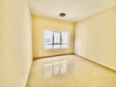 Luxrious 2bhk with Free Parking Inside Building Near to Sara Center Just In 37k