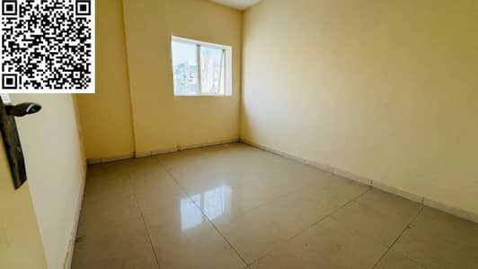 Three-bedroom apartment for annual rent in Ajman Al Nuaimiya, in a prime location close to Kuwait Street, with an ideal distribution of spaces and a v