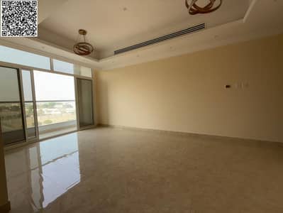 Luxury 2-bedroom apartment, second occupant, free parking, balcony with open view, modern and elegant finishes, prime location near all services, easy