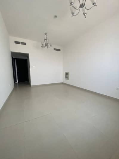 A room and a hall for annual rent in Ajman, Al Ittihad Street, opposite Thumbay Hospital, close to the Emirates Markets, close to Mohammed bin Zayed R