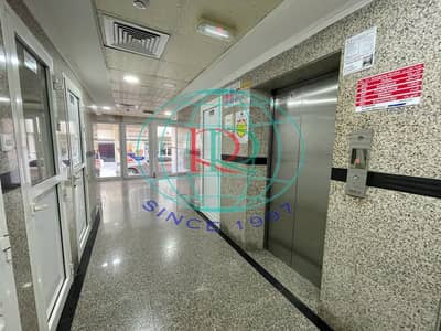 SPACIOUS STUDIO WITH SPLIT A/C AVAILABLE IN BU TINA AREA NEAR TO LAKEE ABAYA CENTER